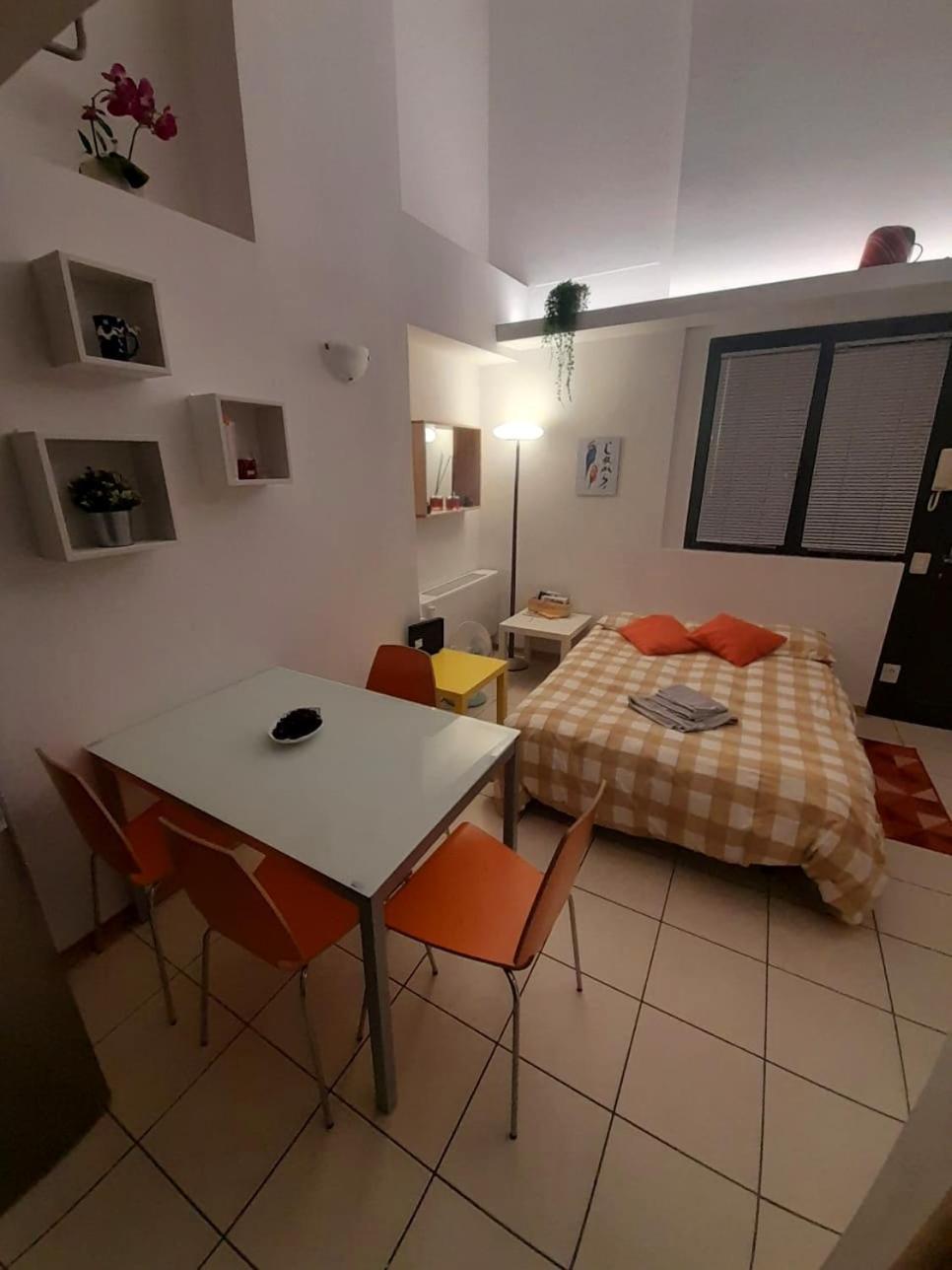 Gemme Fiorentine Apartments In Front Of The Train Station 5 Minutes From The Centre Free Parking Florens Exteriör bild